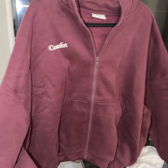 Confirm maroon full zip new with bagHoodie - Picture 2 of 4
